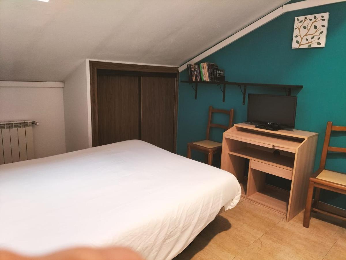 Hostal El Descanso Madrid Dış mekan fotoğraf